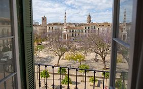 C67 - Shiny 6 Bedrooms In Plaza De La Merced